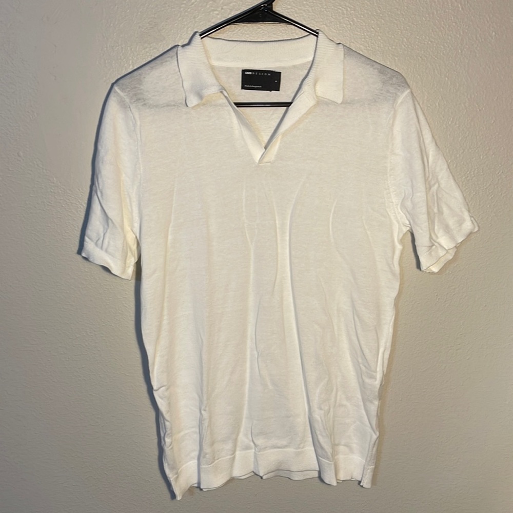 White collared shirt sweater material